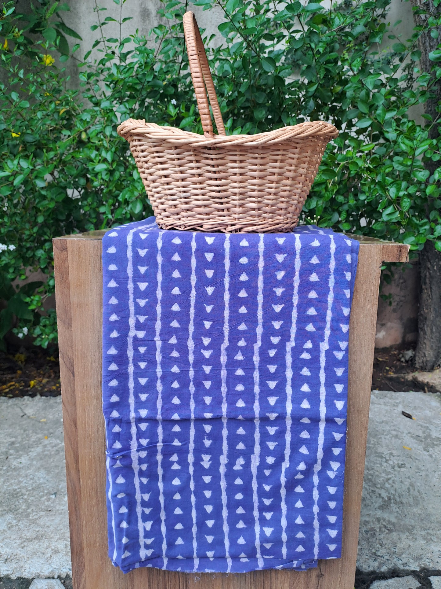 BLUISH LAVENDER HANDBLOCKED COTTON PRECUT 2.5M FABRIC