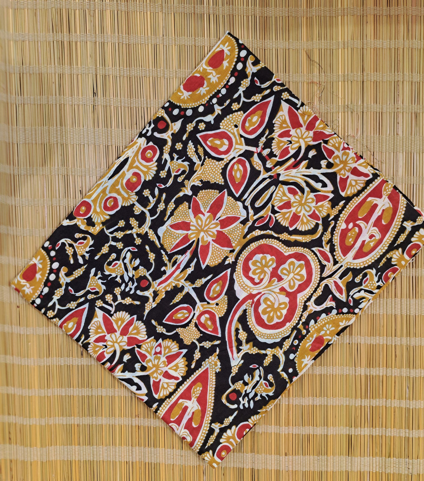 BLACK HANDBLOCKED COTTON PRECUT 2.5M FABRIC