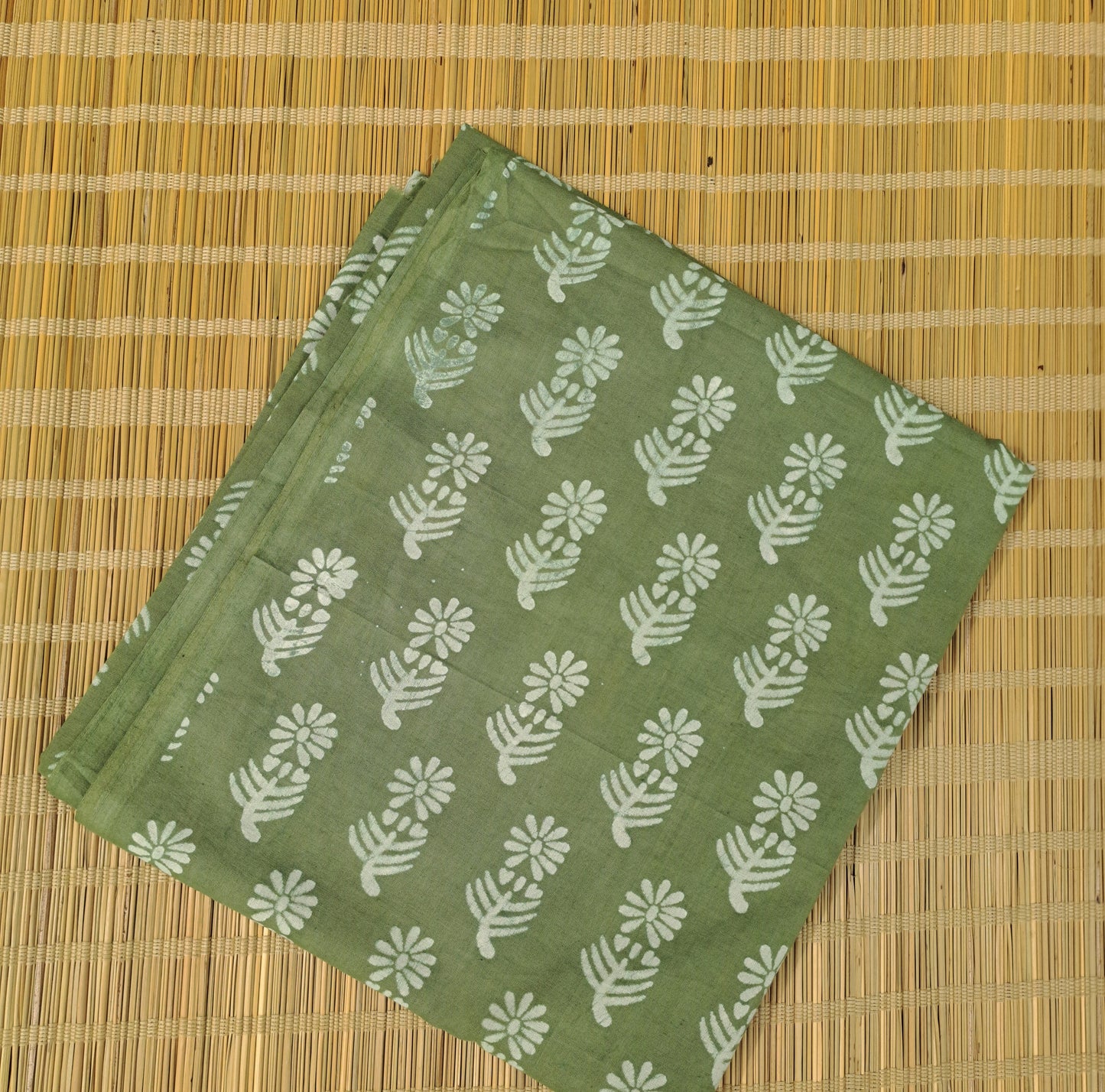 OLIVE GREEN HANDBLOCKED COTTON PRECUT 2.5M FABRIC