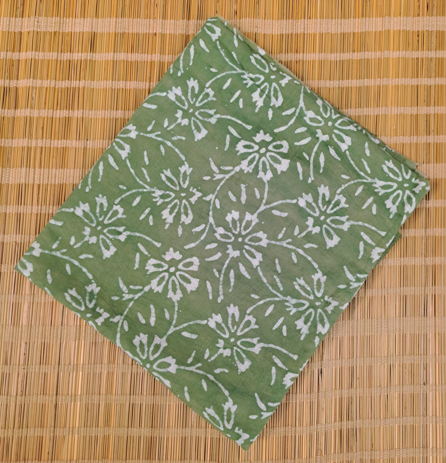 OLIVE GREEN HANDBLOCKED COTTON PRECUT 2.5M FABRIC