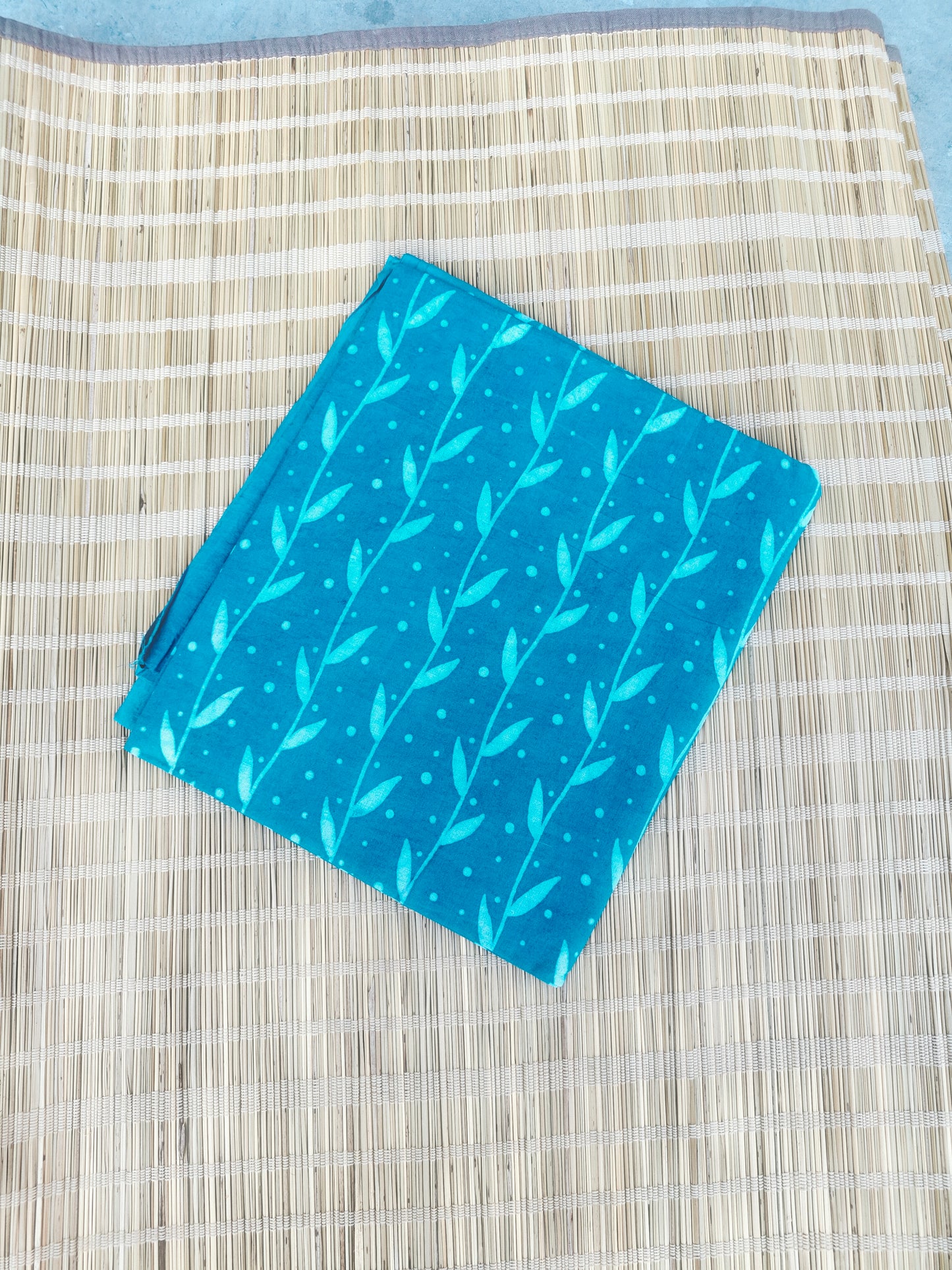 BLUE HANDBLOCKED COTTON PRECUT 2.5M FABRIC