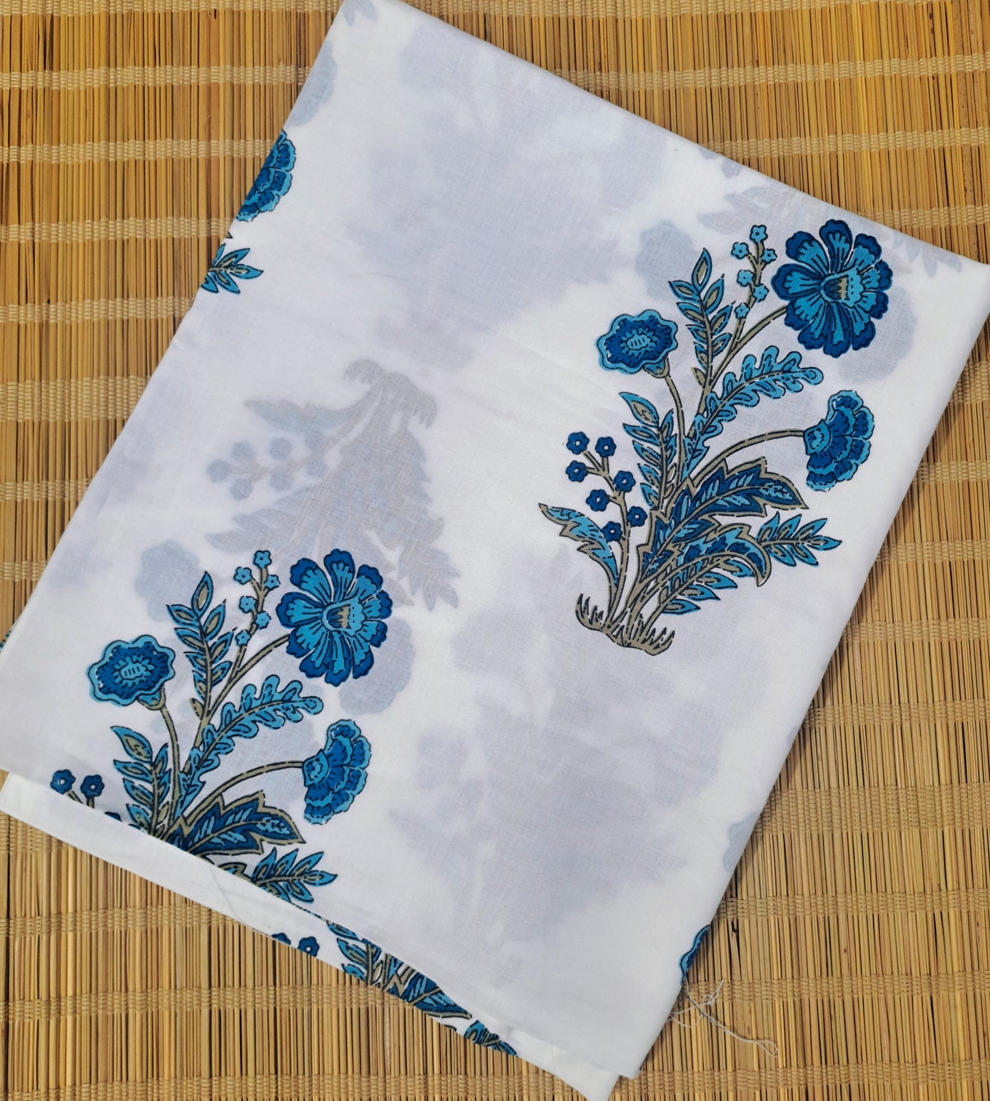 WHITE HANDBLOCKED COTTON PRECUT 2.5M FABRIC