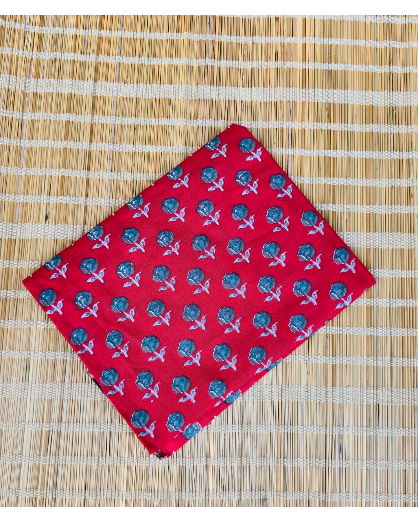 RED HANDBLOCKED COTTON PRECUT 2.5M FABRIC