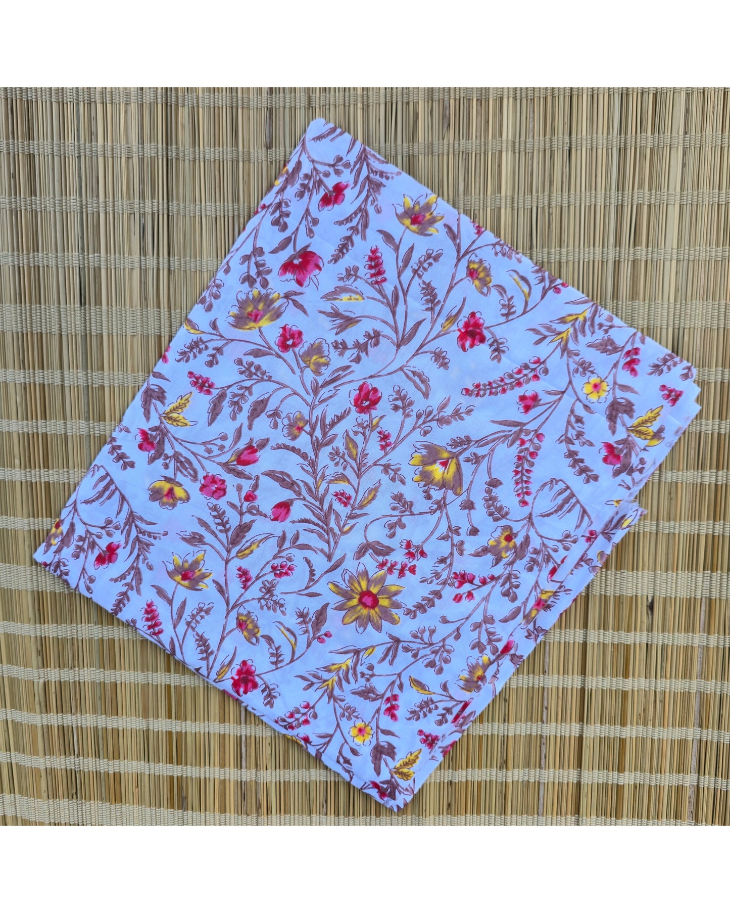 WHITE HANDBLOCKED COTTON PRECUT 2.5M FABRIC