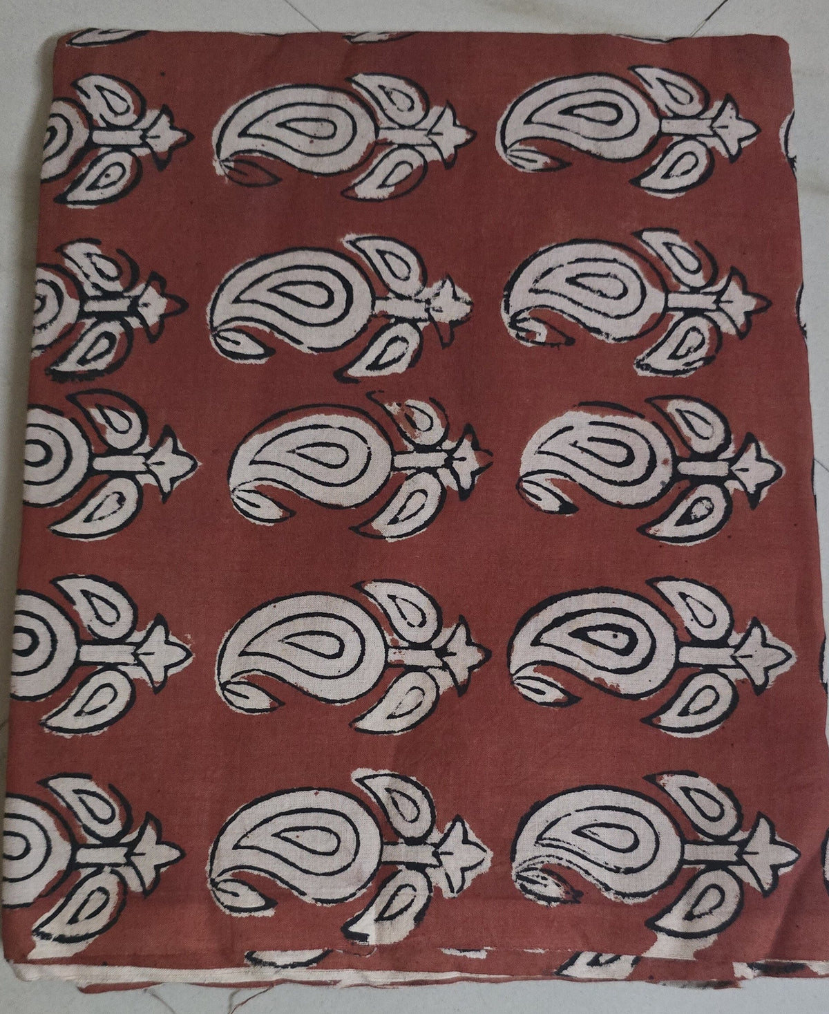 BRICK RED HANDBLOCKED COTTON PRECUT 2.5M FABRIC