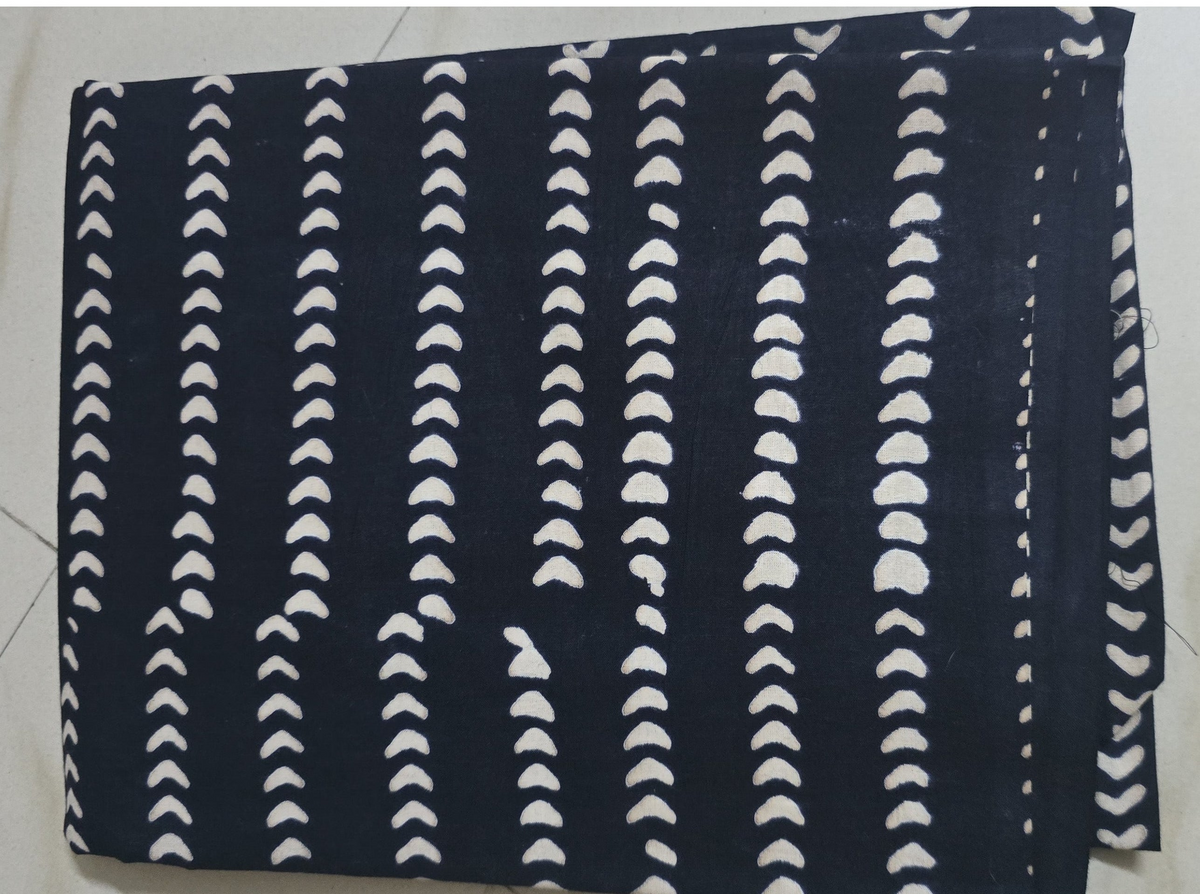 BLACK HANDBLOCKED COTTON PRECUT 2.5M FABRIC