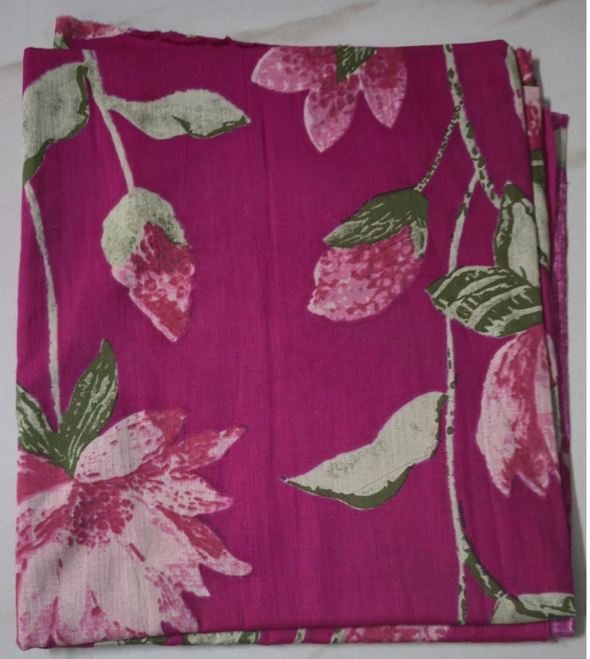 MAGENTA HANDBLOCKED COTTON PRECUT 2.5M FABRIC