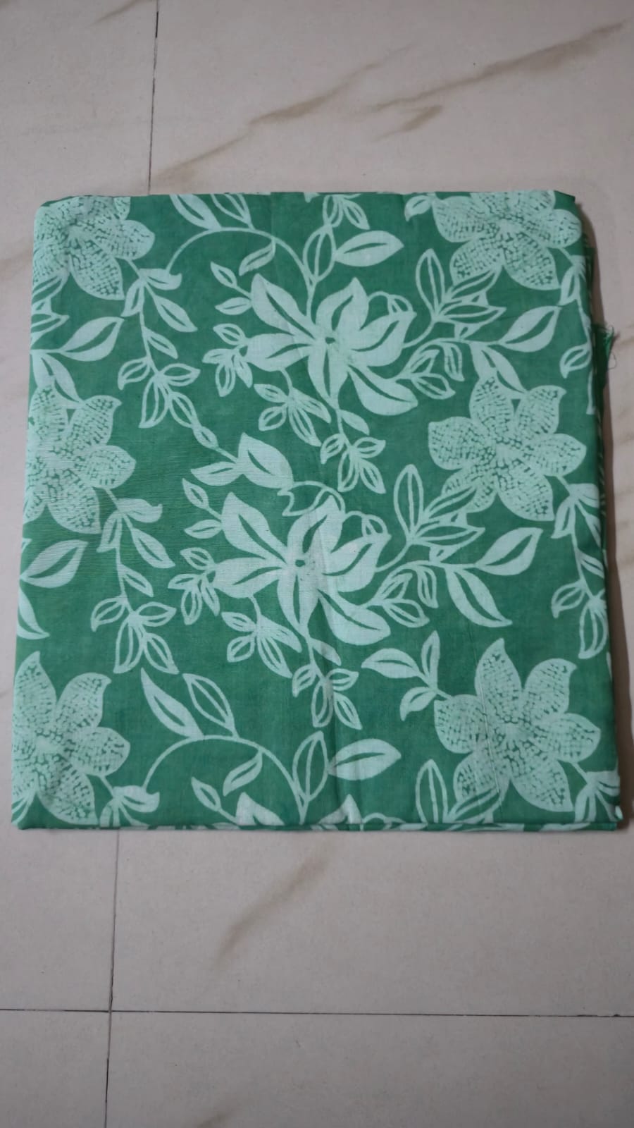 GREEN HANDBLOCKED COTTONPRECUT 2.5M FABRIC