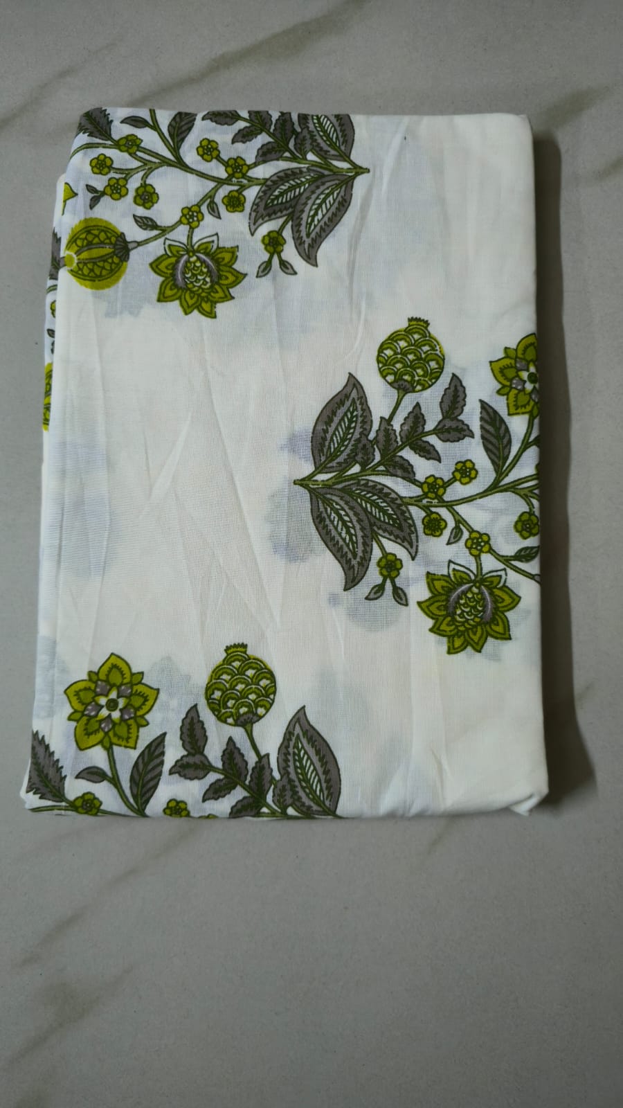 WHITE HANDBLOCKED COTTON PRECUT 2.5M FABRIC