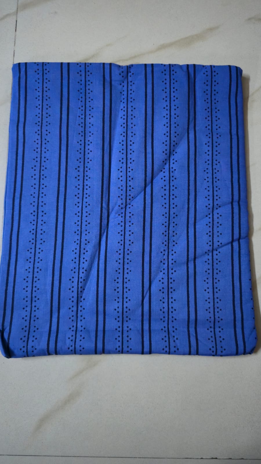 BLUE HANDBLOCKED COTTON PRECUT 2.5M FABRIC