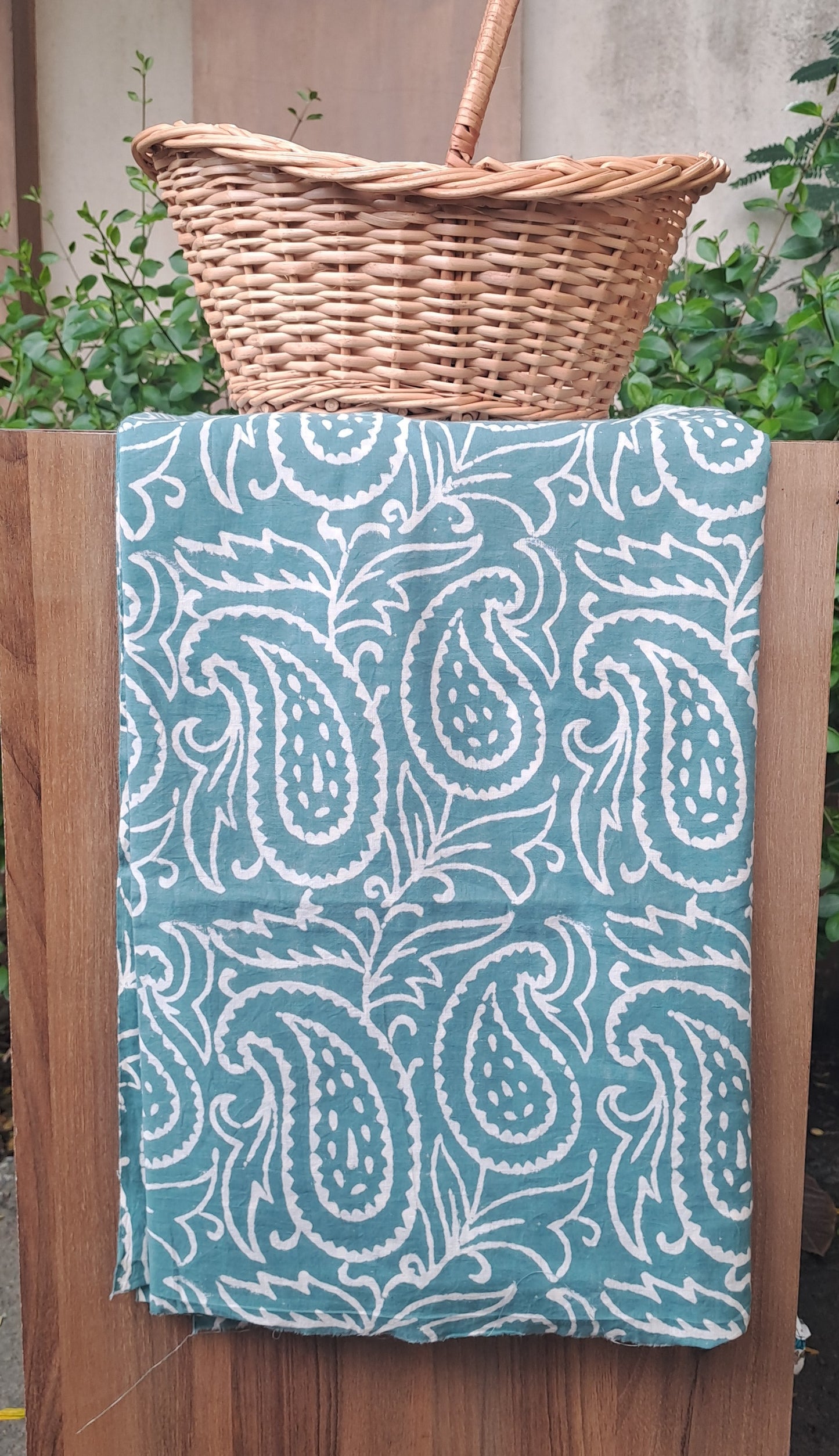 BLUE HANDBLOCKED COTTON PRECUT 2.5M FABRIC