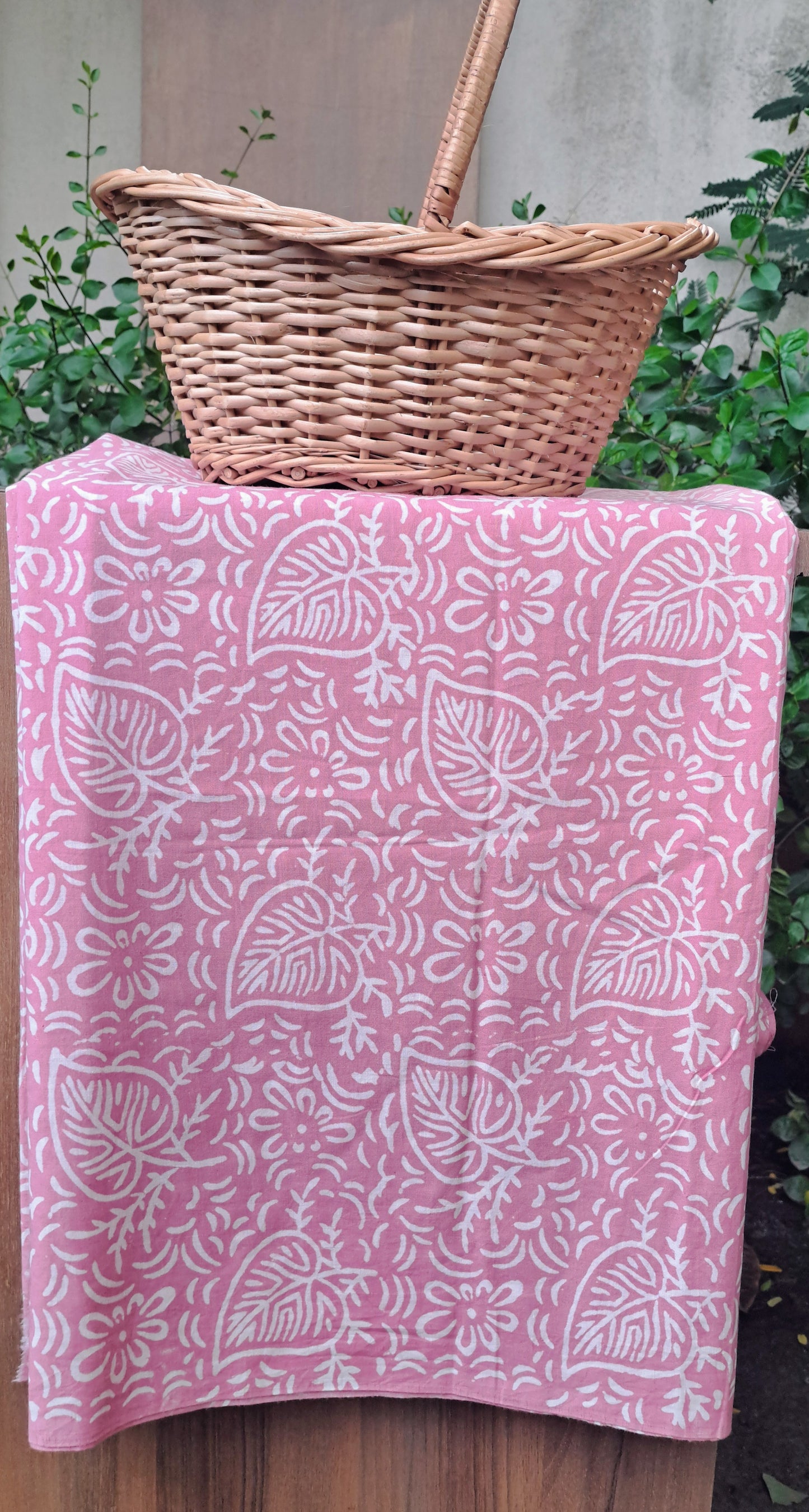 PINK HANDBLOCKED COTTON PRECUT 2.5M FABRIC