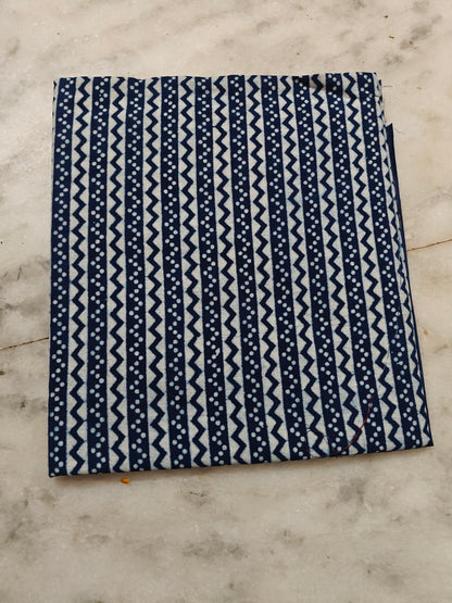 BLUE HANDBLOCKED COTTON PRECUT 2.5M FABRIC