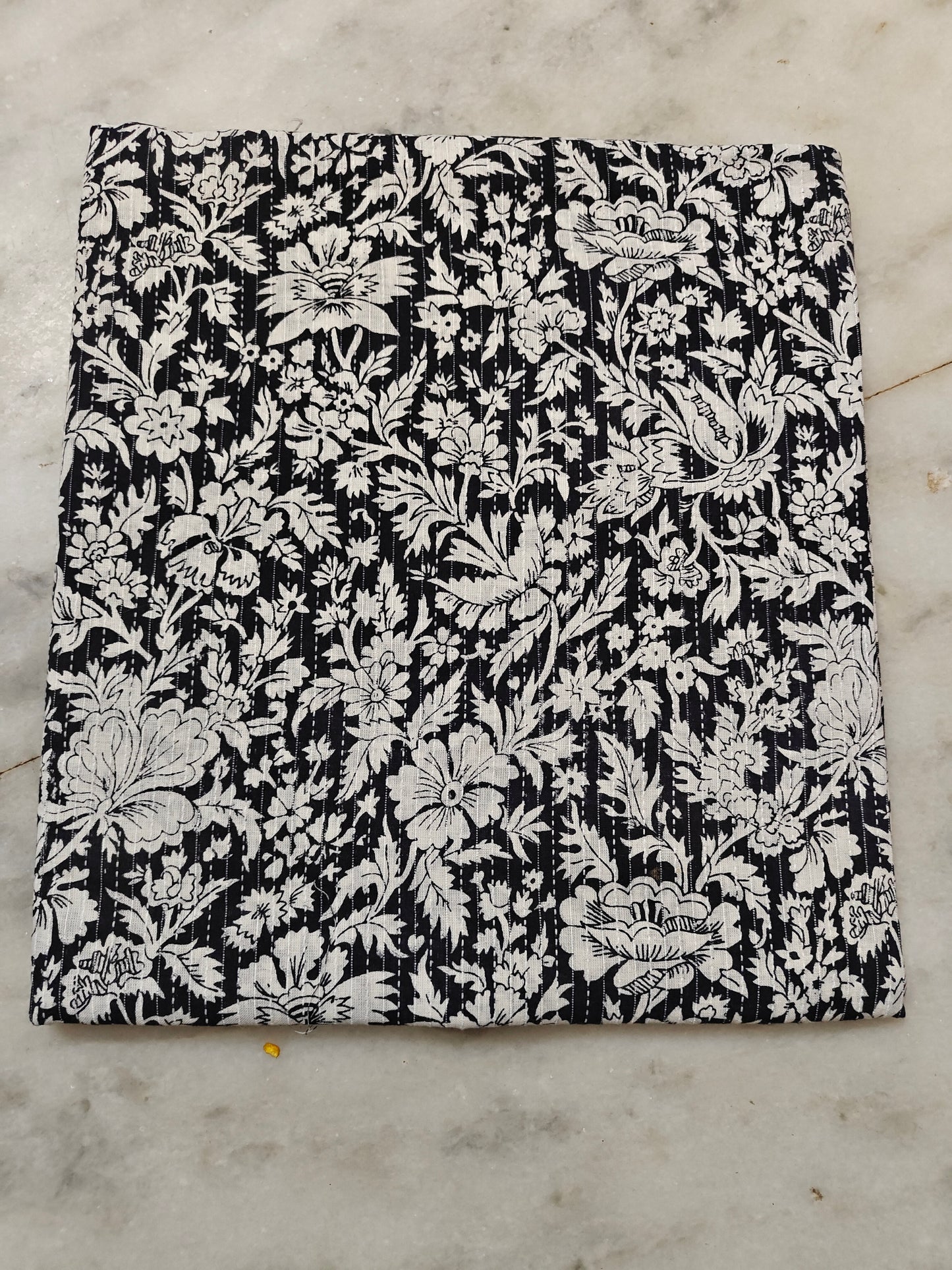 BLACK & WHITE HANDBLOCKED COTTON PRECUT 2.5M FABRIC