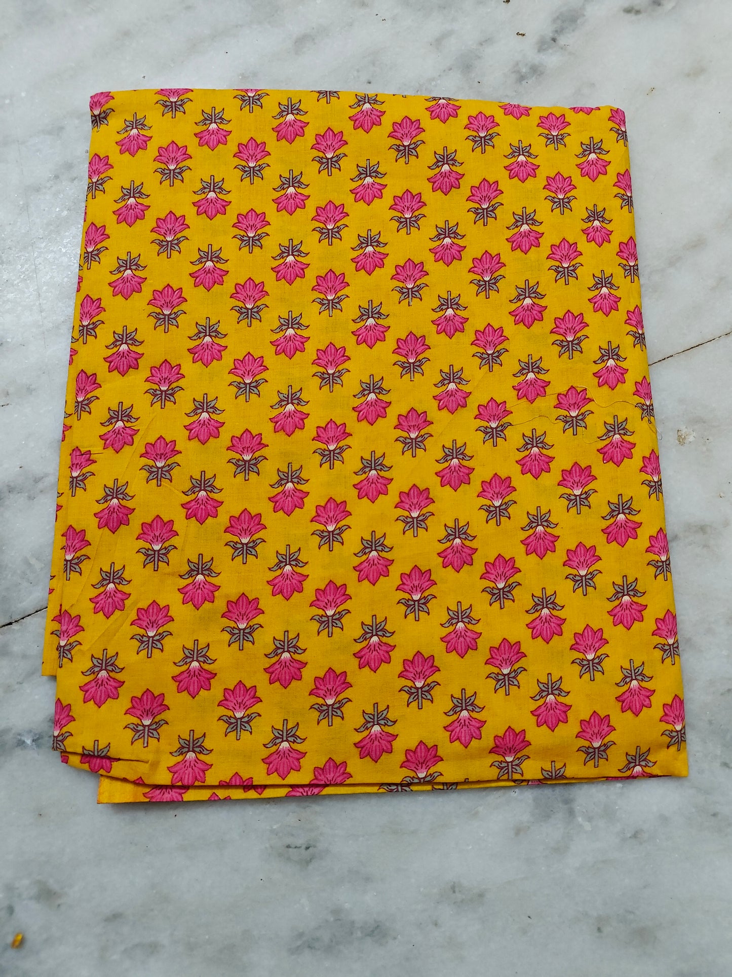 YELLOW HANDBLOCKED COTTON PRECUT 2.5M FABRIC