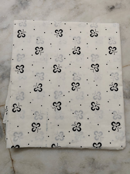 WHITE HANDBLOCKED COTTON PRECUT 2.5M FABRIC
