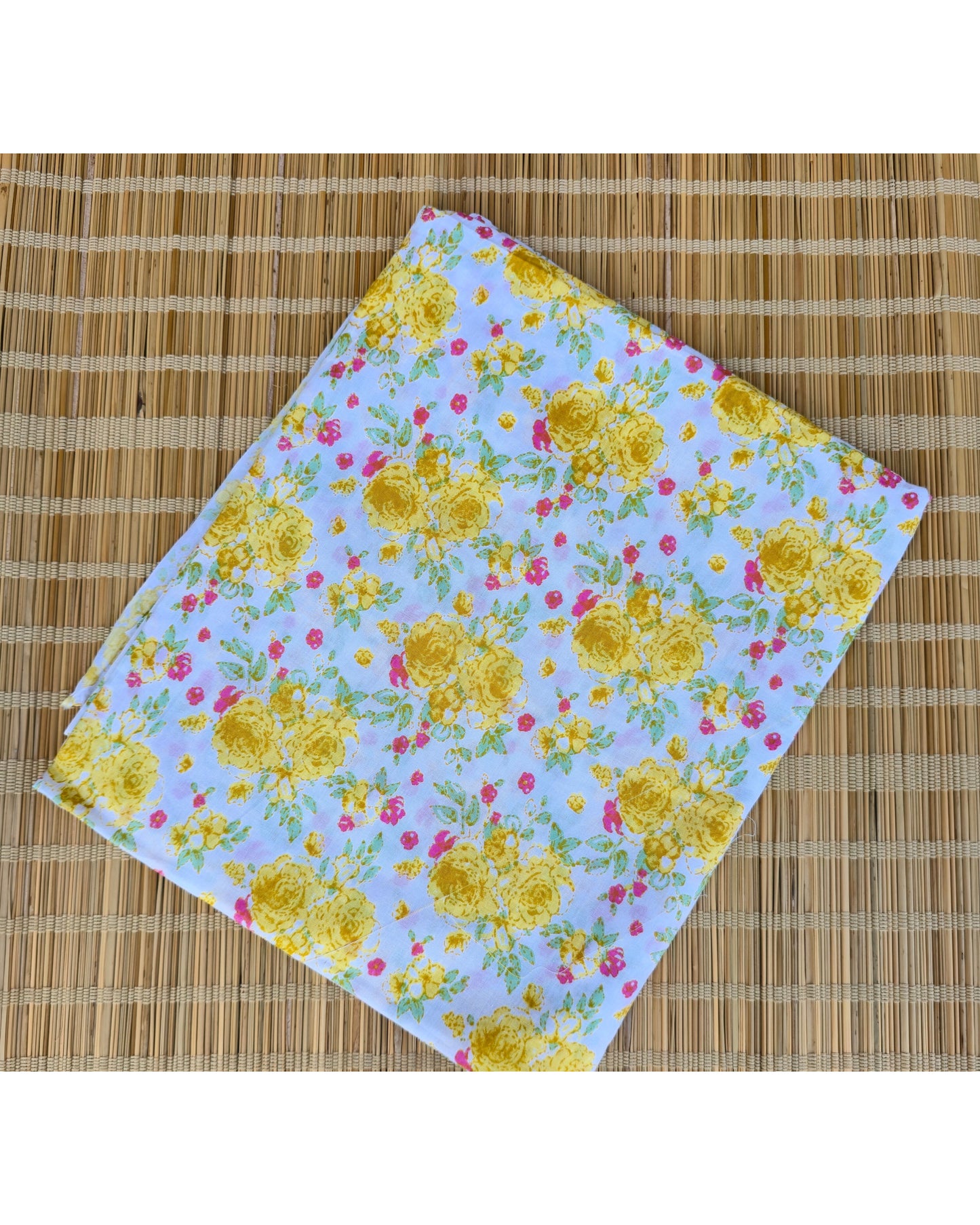 WHITE HANDBLOCKED COTTON PRECUT 2.5M FABRIC