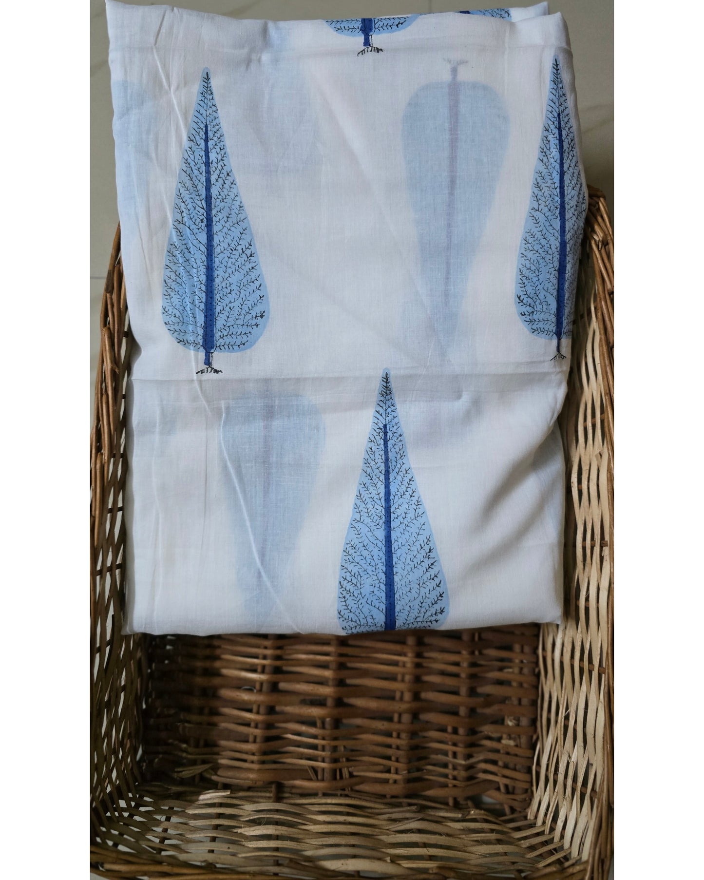 HANDBLOCKED COTTON MULMUL PRE-CUT 2.5M  FABRIC