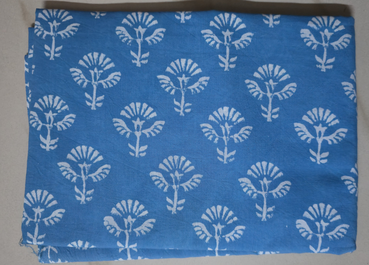 BLUE HANDBLOCKED COTTON PRECUT 2.5M FABRIC
