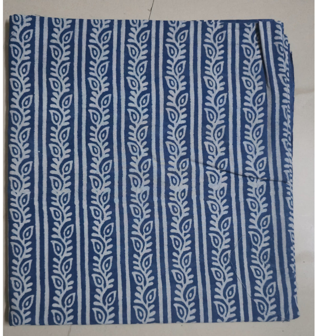INDIGO HANDBLOCKED COTTON PRECUT 2.5M FABRIC