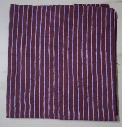 MAROON HANDBLOCKED COTTONPRECUT 2.5M FABRIC