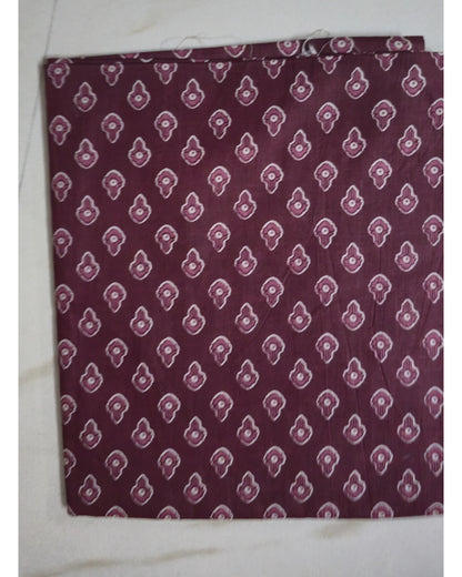 MAROON HANDBLOCKED COTTONPRECUT 2.5M FABRIC