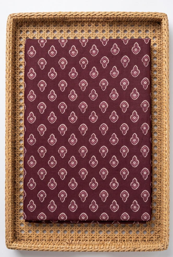 MAROON HANDBLOCKED COTTONPRECUT 2.5M FABRIC