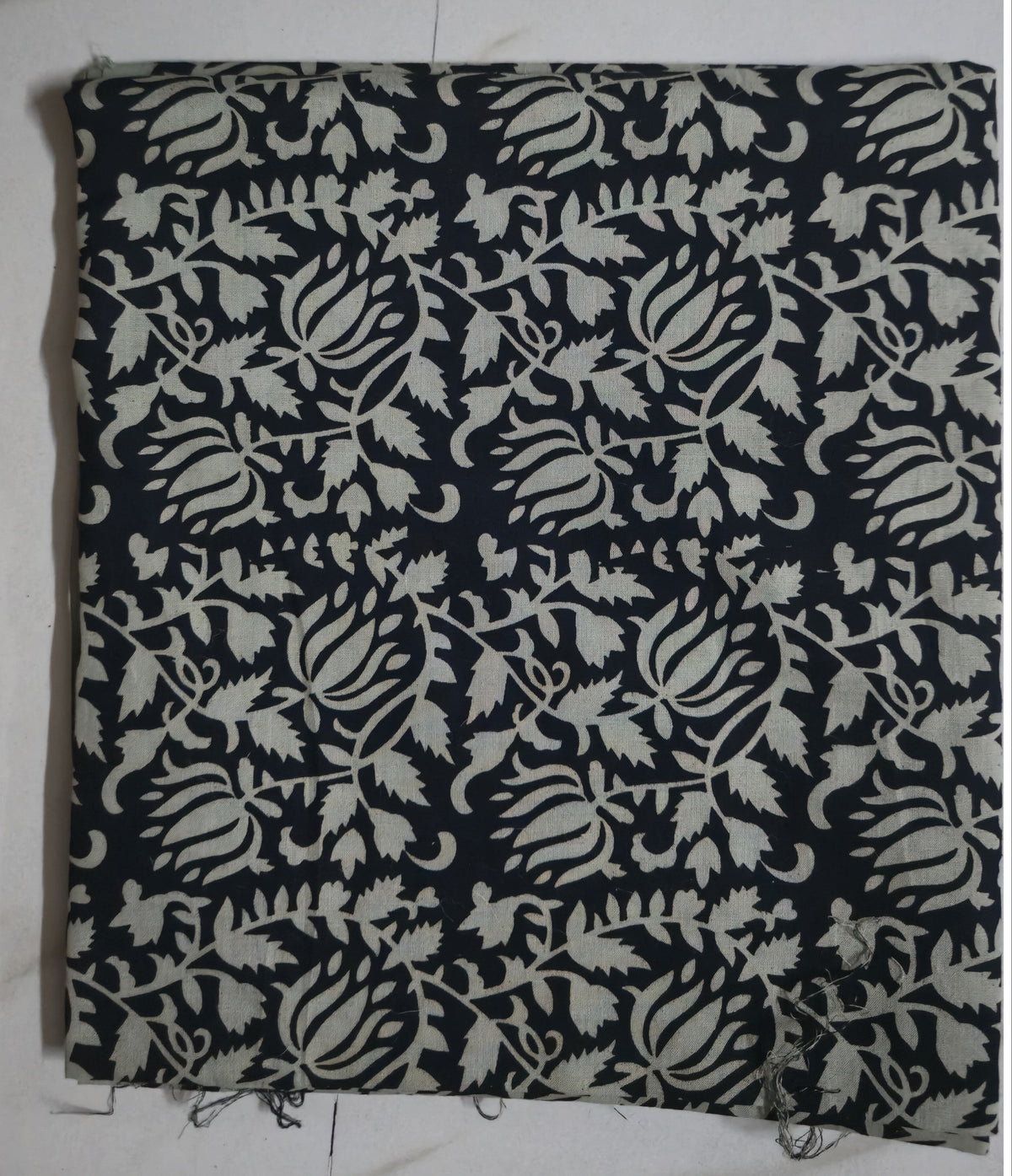 BLACK HANDBLOCKED COTTON PRECUT 2.5M FABRIC
