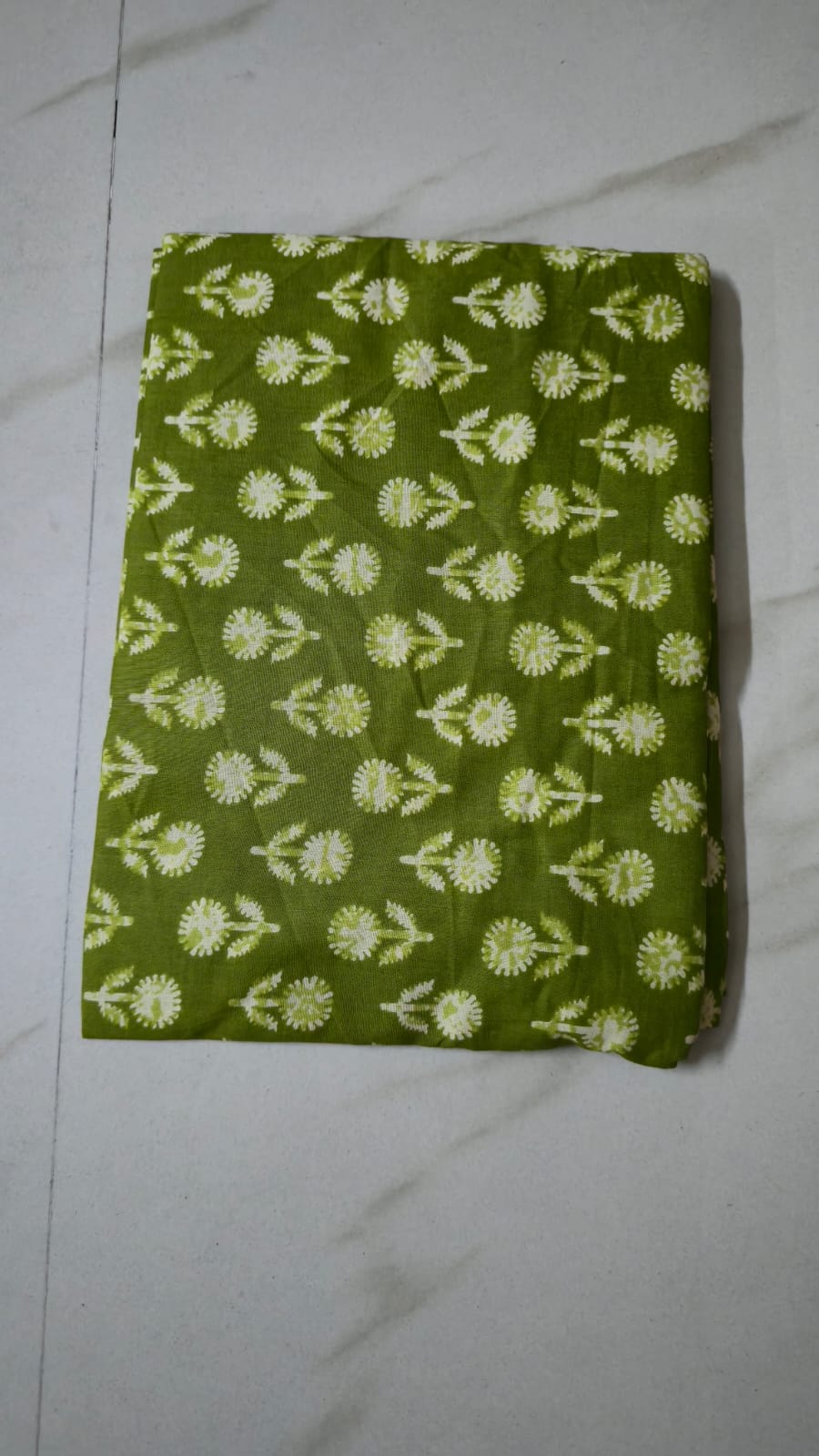 BOTTLE GREEN HANDBLOCKED COTTON PRECUT 2.5M FABRIC