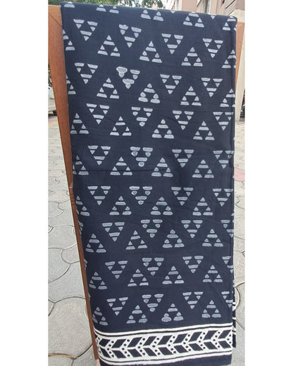 BLACK GEOMETRIC HANDBLOCK MULMUL SAREE