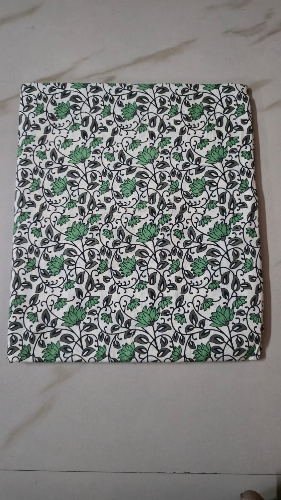 WHITE HANDBLOCKED COTTON PRECUT 2.5M FABRIC