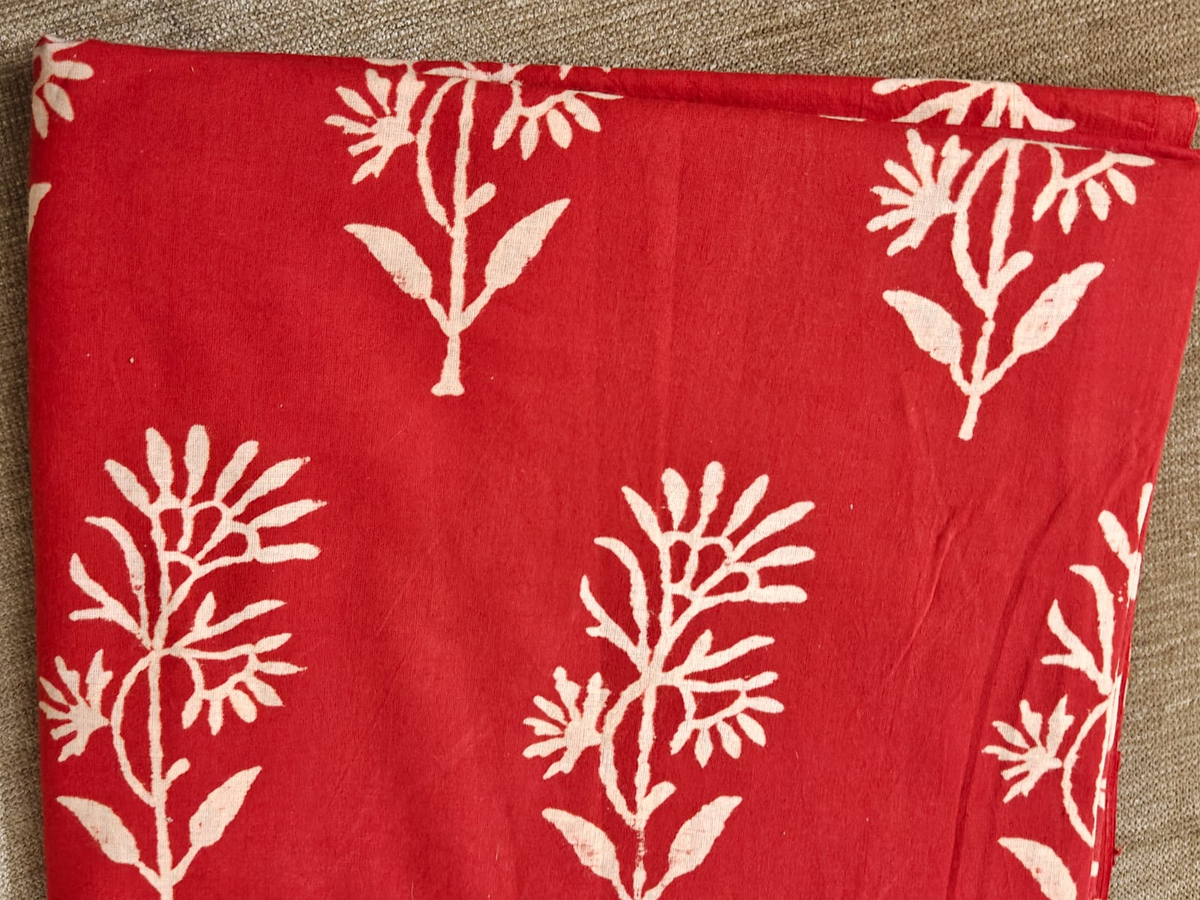 RED HANDBLOCKED COTTON 2.5M PRECUT FABRIC