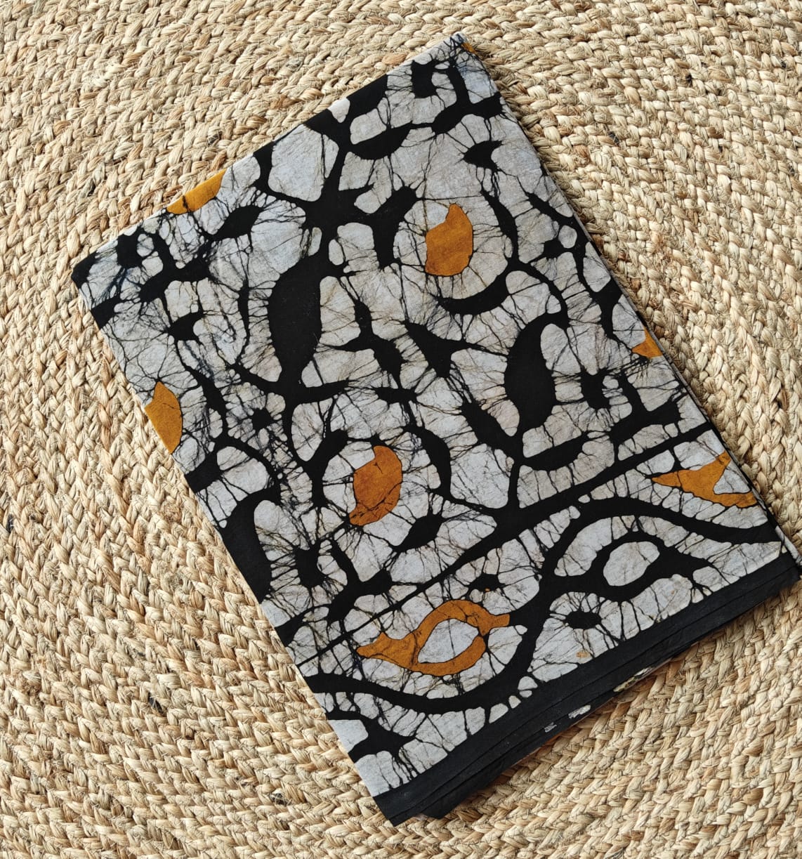 BLACK BATIQ HANDBLOCK MULMULSAREE