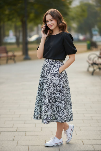 BLACK & WHITE HANDBLOCKED COTTON PRECUT 2.5M FABRIC