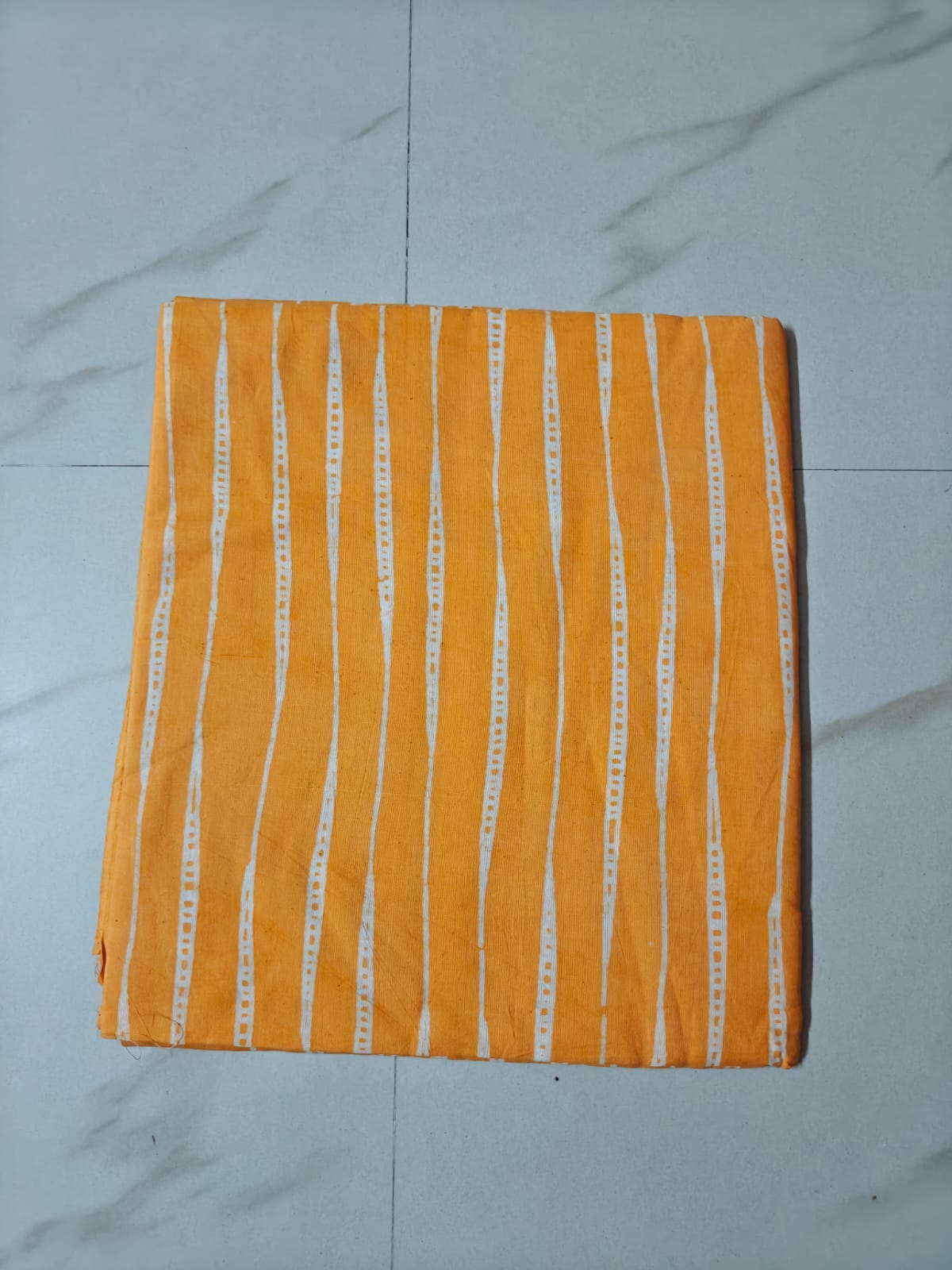 YELLOW HANDBLOCKED COTTON PRECUT 2.5M FABRIC