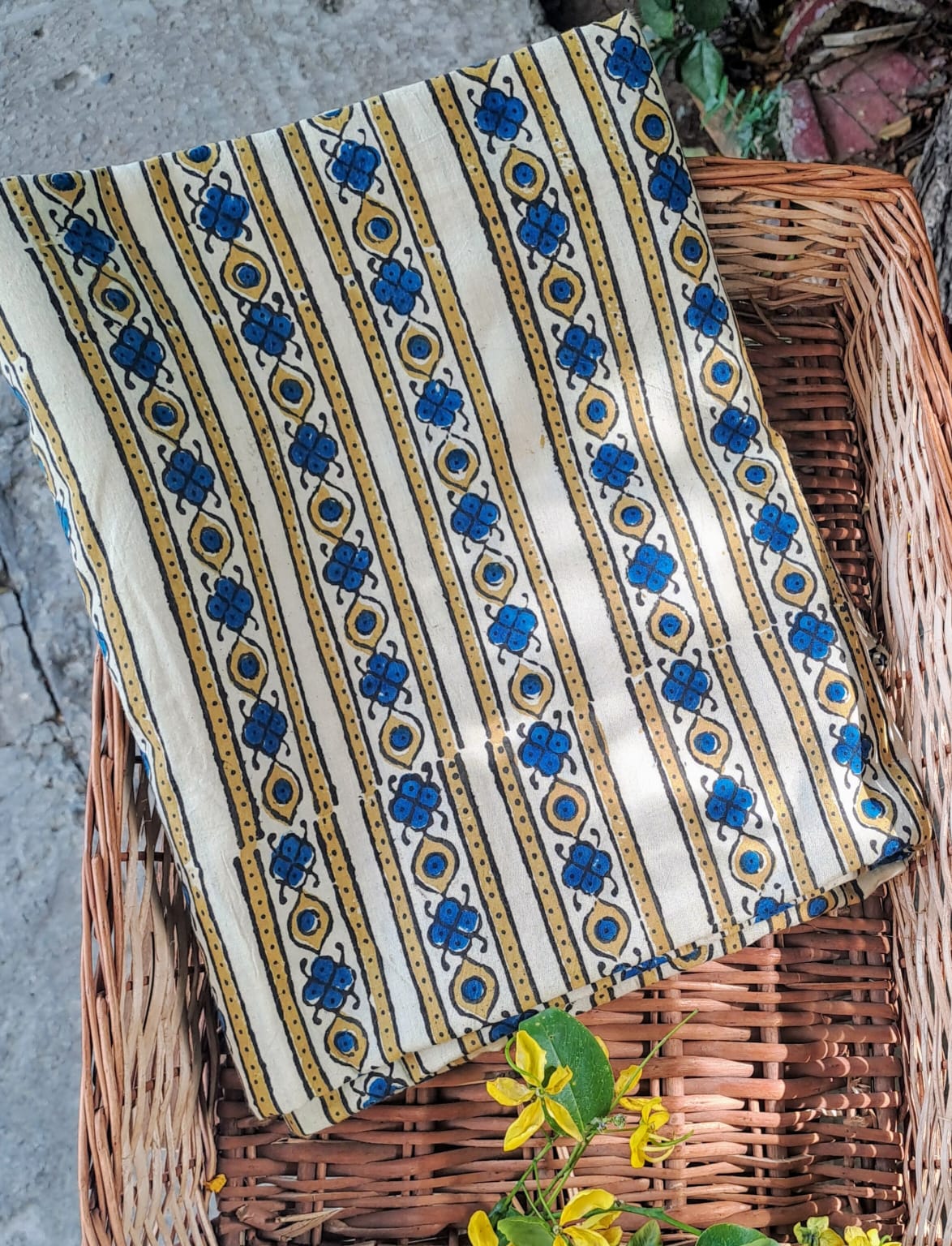 IVORY AJRAKH COTTON RUNNING FABRIC